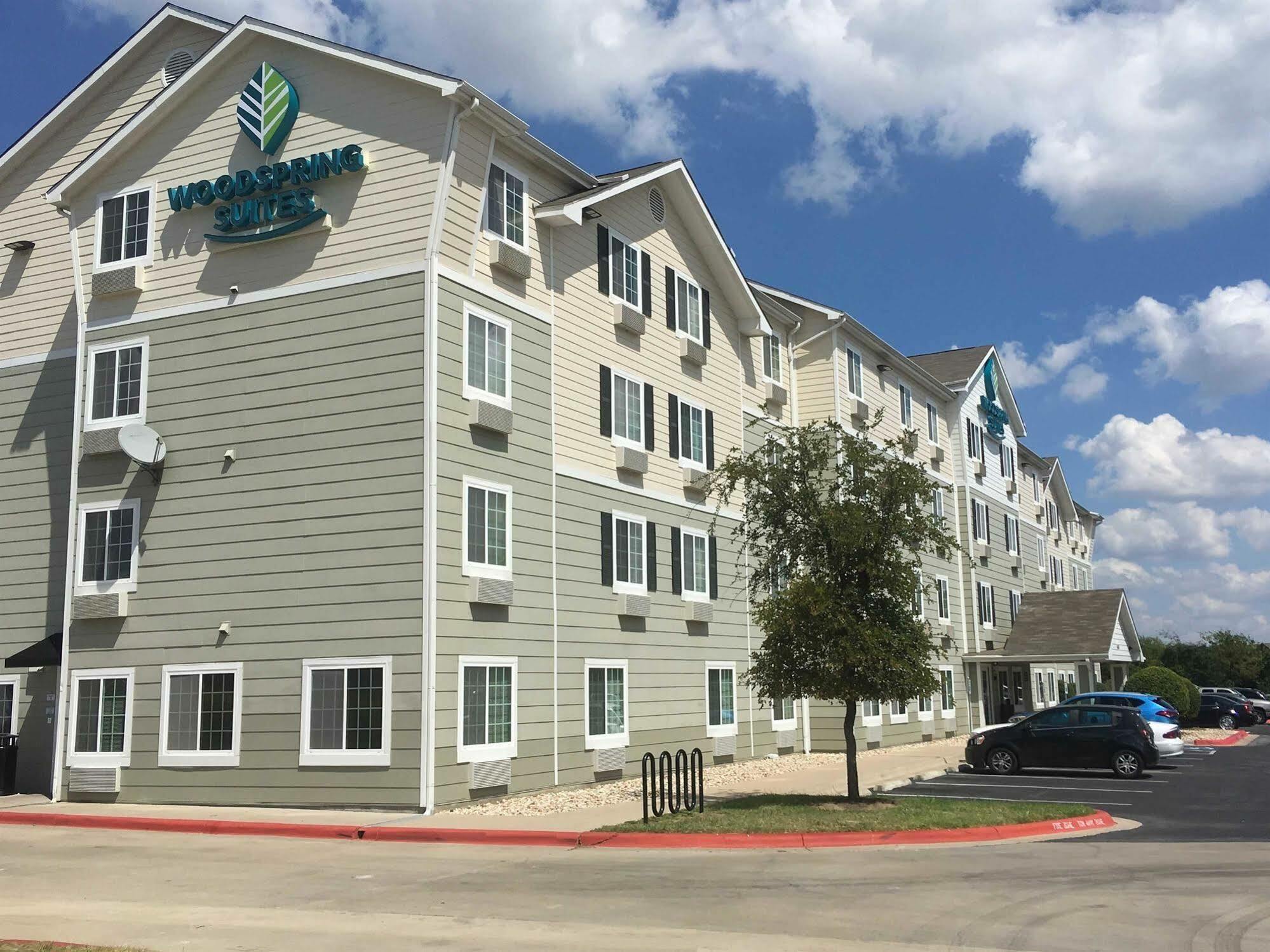 Woodspring Suites Louisville Southeast Forest Hills Екстериор снимка